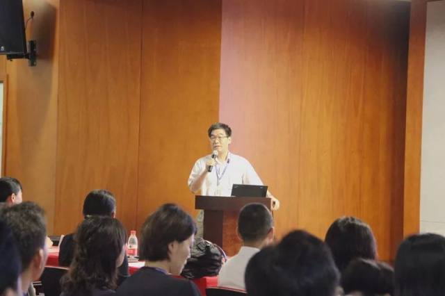 慈林医院首席执行官李启东讲话