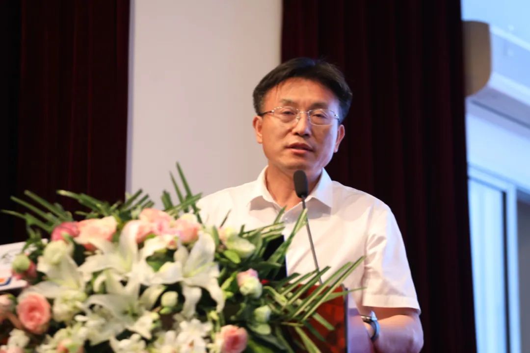 金志刚,华润武钢总医院党委书记,院长致欢迎辞