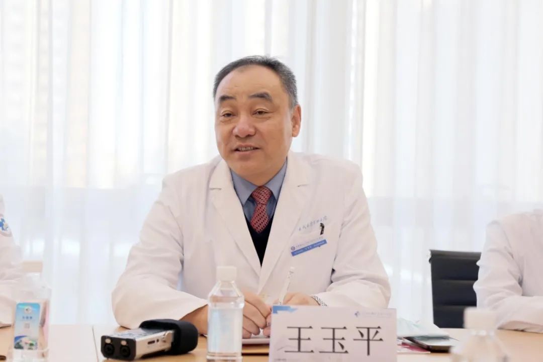 宣武医院河北医院院长王玉平共同揭牌
