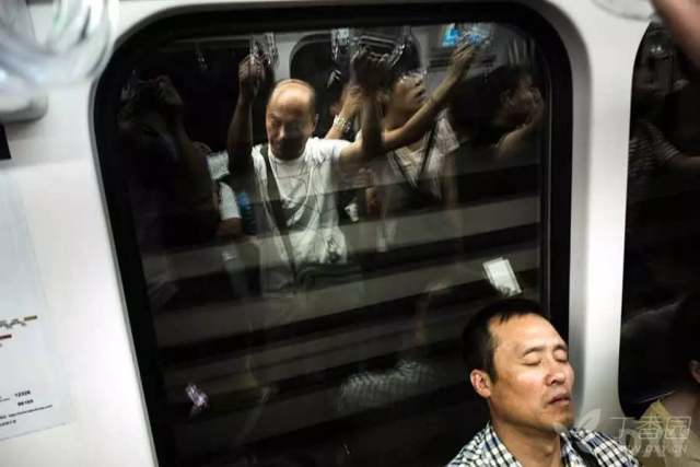 癌症移民：骨肉和家乡是一道单选题