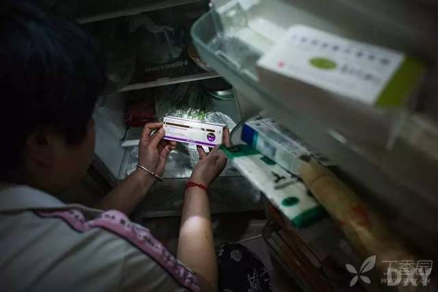 癌症移民：骨肉和家乡是一道单选题