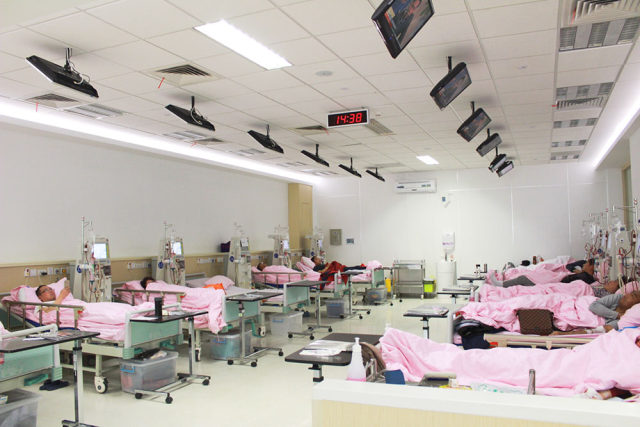 肾内科4 压缩.JPG