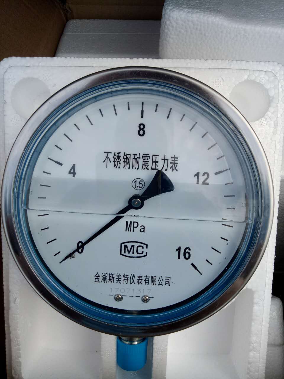 YTN-100耐震不锈钢压力表0-0.6mpa