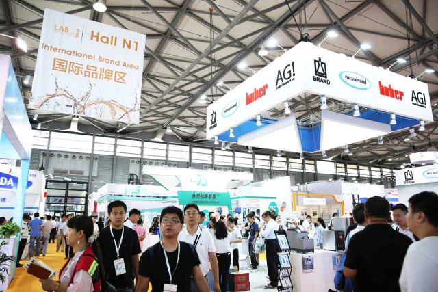 LABWorld China 2018展会现场火爆.JPG