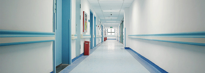整洁明亮的病区过道