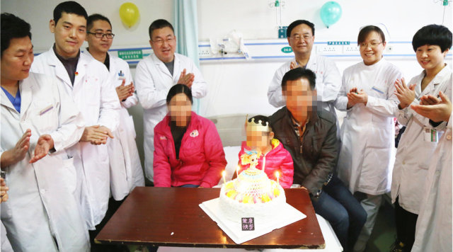 为海南先心患儿小薇过生日_副本_副本_副本.jpg