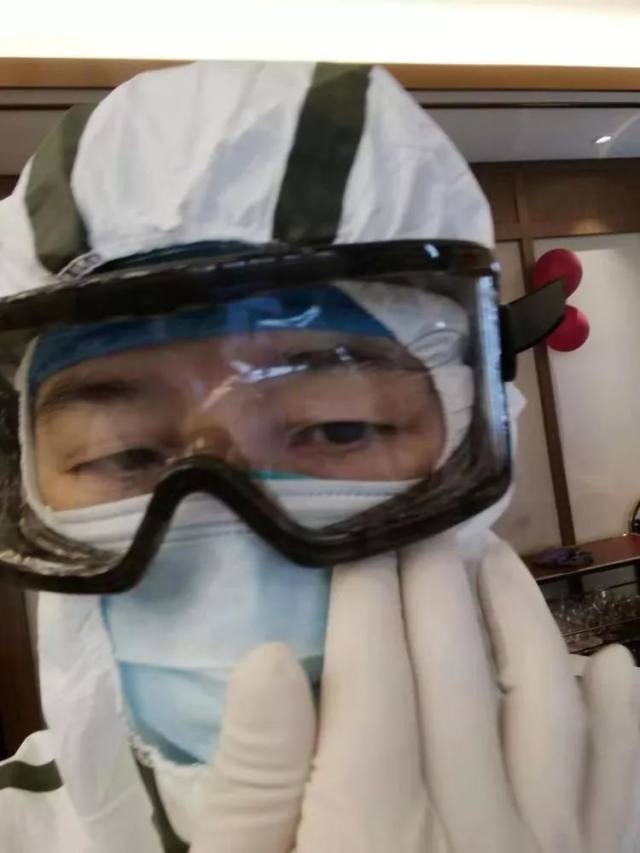 西安市第九医院【武汉快讯】重症五组的故事