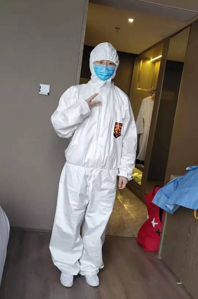 不是亲人胜似亲人， 轻声软语慰我心。感恩！点赞！
