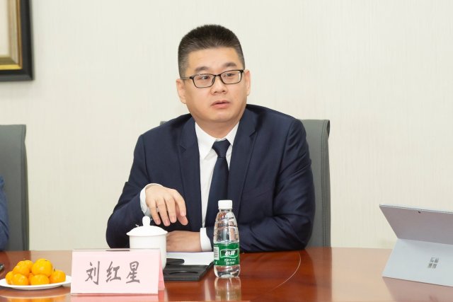 血液病研究院副院长,陆道培医院病理和检验医学科主任刘红星发言
