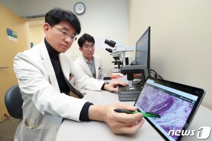 Grundium Ocus 助力世界首例 5G数字病理临床实施