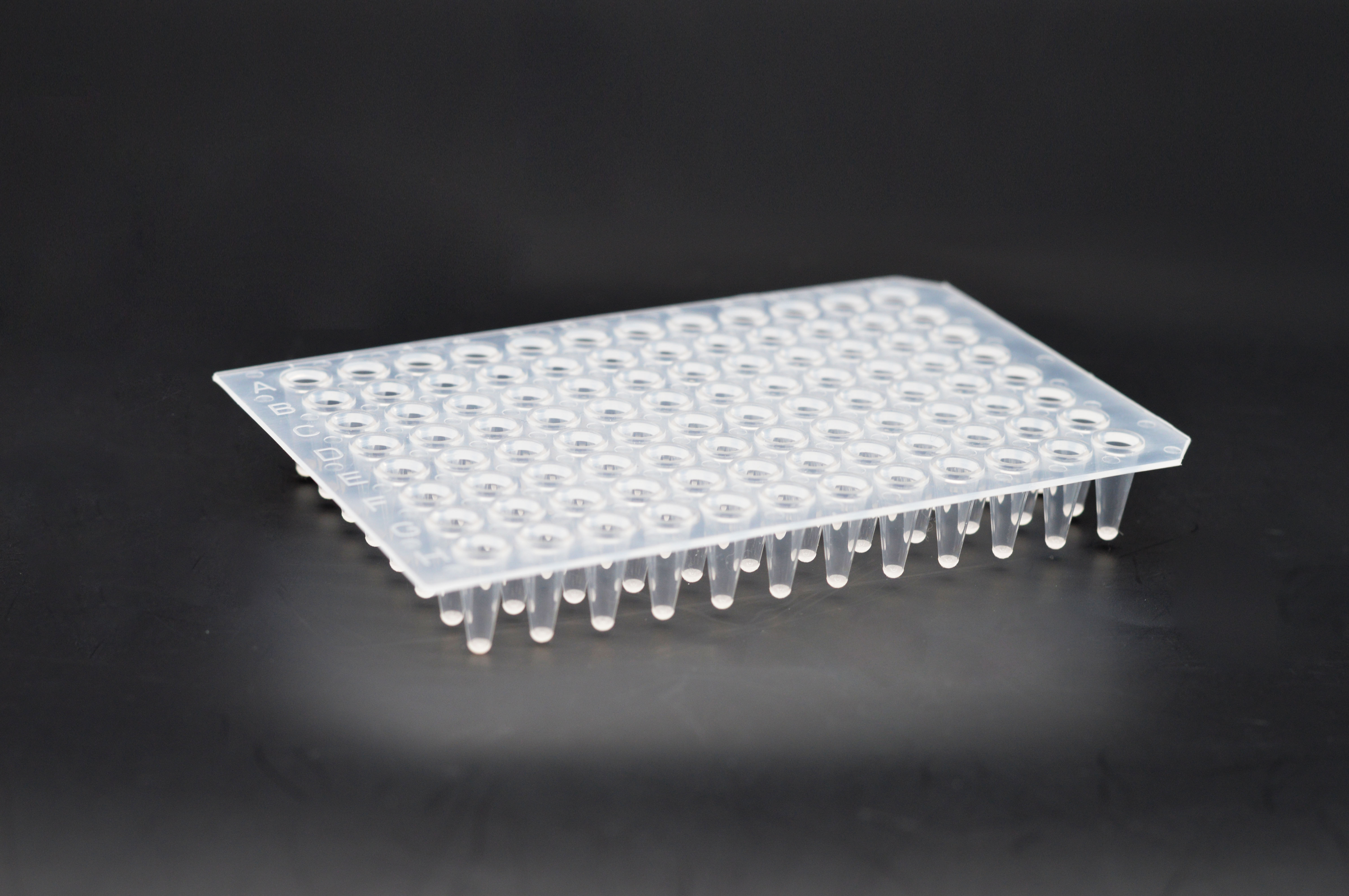 96孔荧光定量PCR板，100 μl透明，无裙边，双切角（A12，H12）