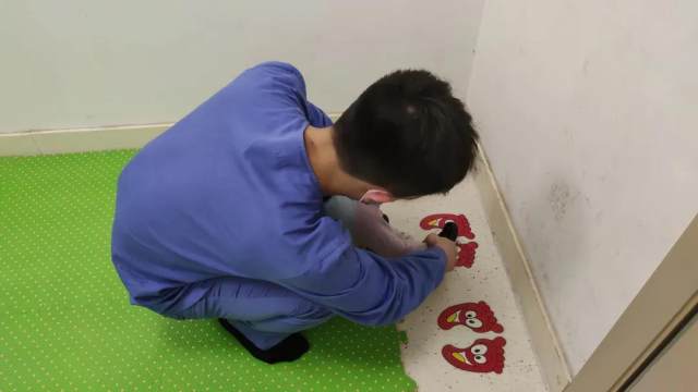 这才叫「五四青年」！