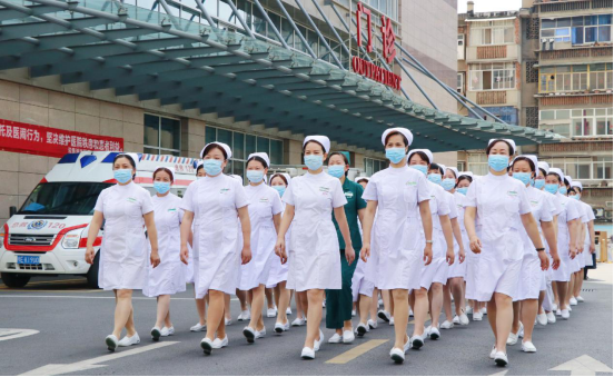 用大爱托起生命的方舟 宜昌市第一人民医院护理团队战「疫」记