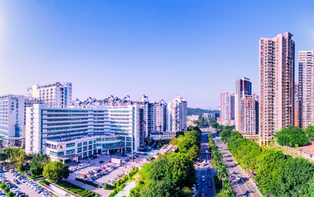 1 医院外景.jpg