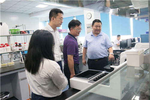 热烈欢迎兰州高新区管委会寇处长一行来我司考察调研！