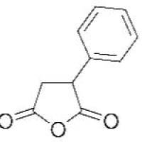 1131-15-3/	 苯基琥珀酸酐,	99%