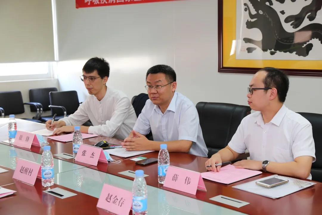 “义翘神州奖学金”捐赠仪式在呼吸疾病国家重点实验室顺利举行