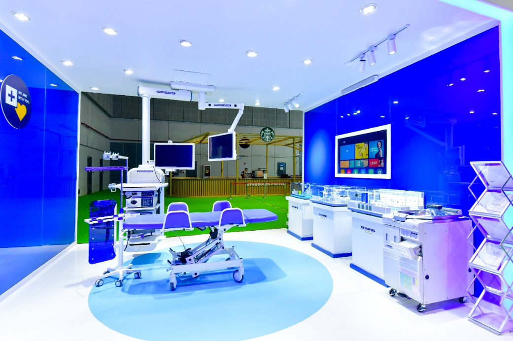 搭乘中国发展快车！奥林巴斯盛装出席第三届进博会