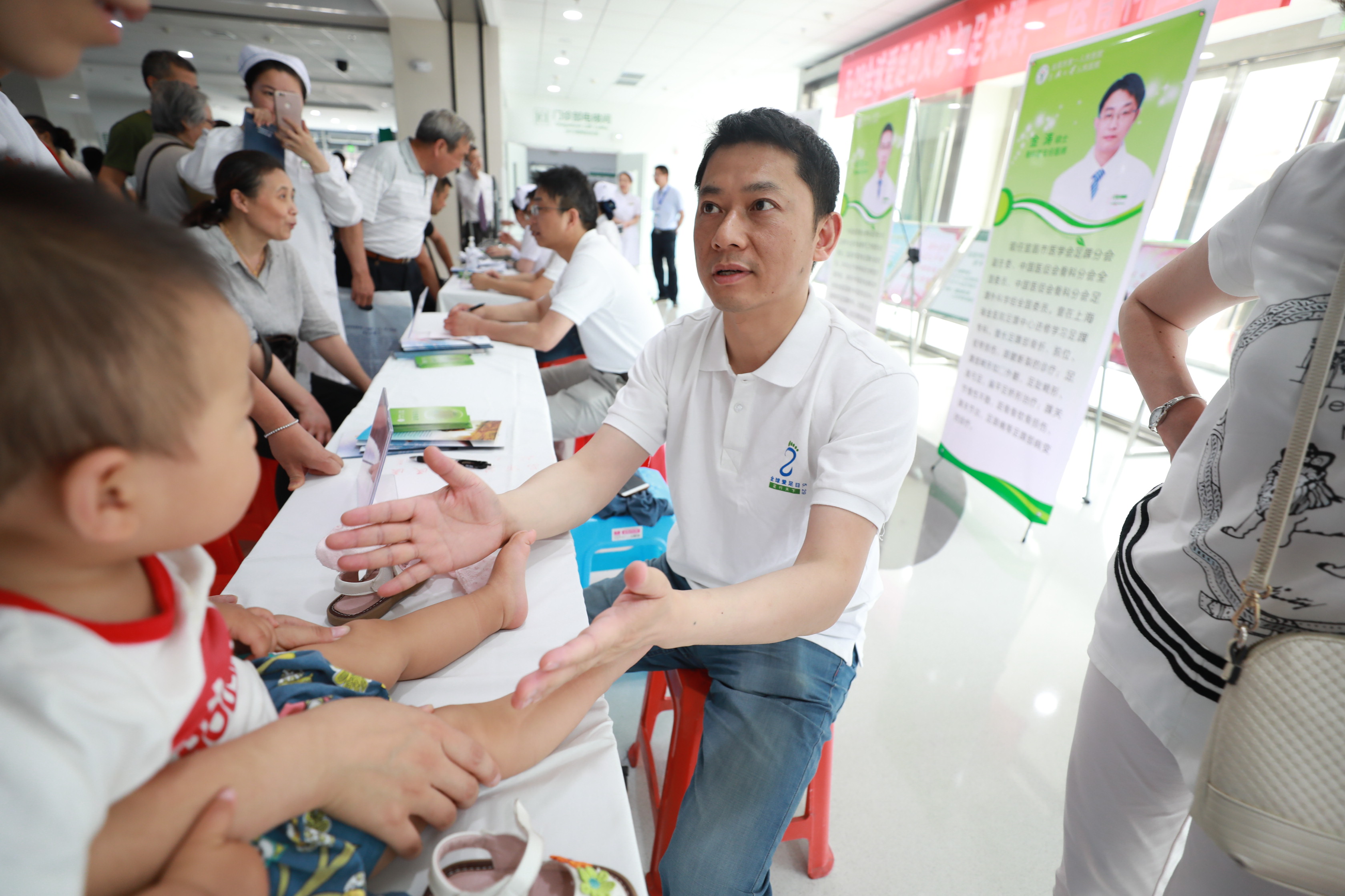 宜昌市第一人民医院多学科阶梯式精准诊治  助脑瘫患儿最大程度回归生活