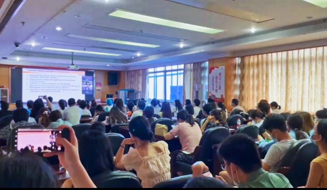 LetPub在中南大学湘雅医学院附属肿瘤医院成功举办在线视频讲座