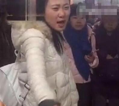 广安门医院关于「女孩痛斥号贩子视频」情况的说明