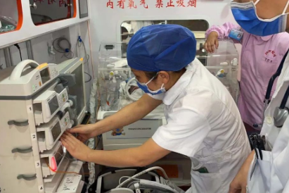 两小时的生命接力——江西省儿童医院安全转运危重症双胞胎患儿