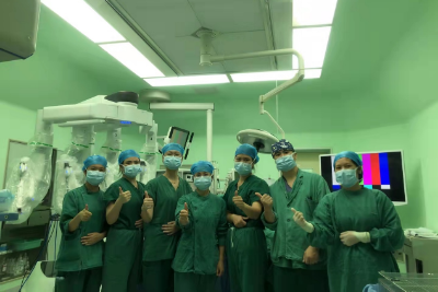 广西壮族自治区南溪山医院运用达芬奇手术机器人完成桂北首例子宫切除手术