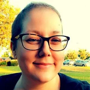 年轻罹患乳腺癌，癌后的她如何重焕新生？