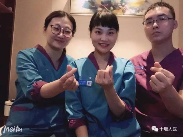 金银潭医院到底有多忙？十堰援汉护士窦登辉亲身经历告诉你！