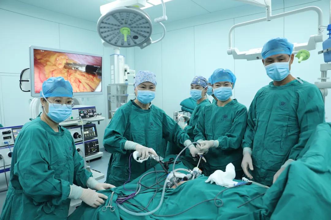 前海人寿广州总医院妇科成功为两名卵巢癌患者实施手术