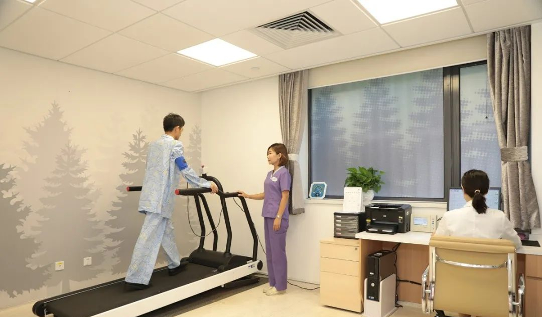 北京和睦家医院：40 岁以上男性每年都应进行运动平板测试
