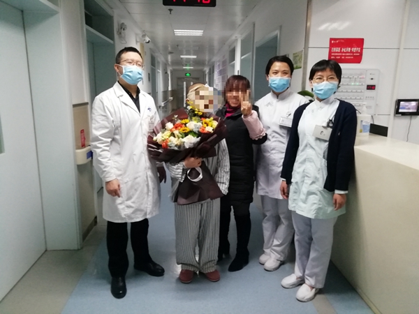 肿瘤将少女脸压变形，西安交大一附院多学科联手为她换新颜