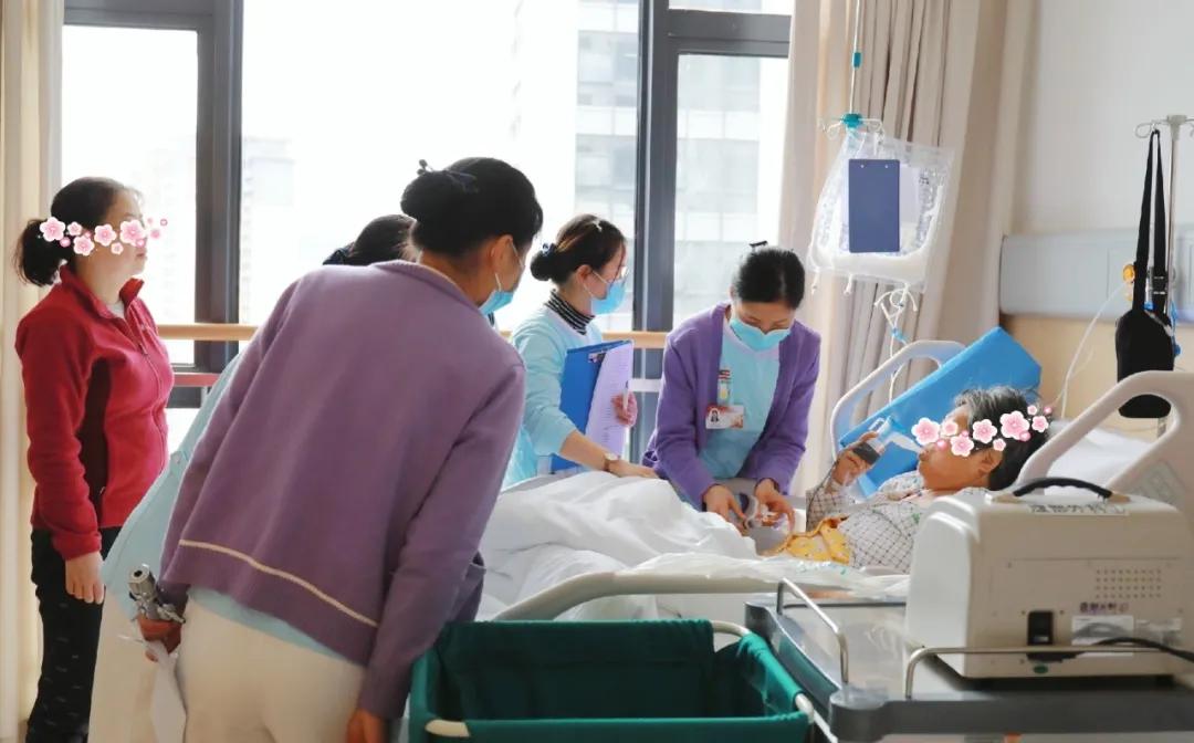 微创又保肛！贵黔国际总医院成功实施贵州首例机器人超低位直肠癌手术