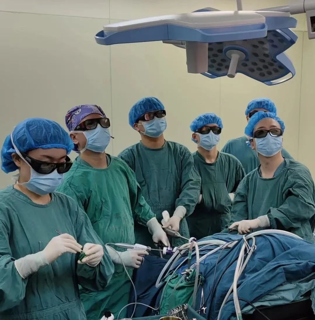 华润总医院胃肠外科完成了首例 3D 腹腔镜胃癌 NOSES 手术