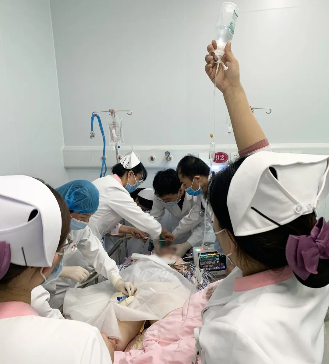 16 岁少女命悬一线！MDT 团队发力和时间赛跑