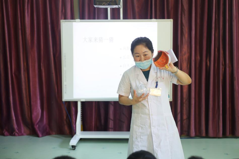 济南市第二人民医院「近视早防控」公益志愿服务走进金色童年幼儿园