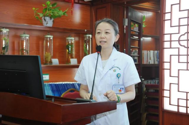 深圳市医防融合妇产科学项目专家到清湖社康开展健康主题活动