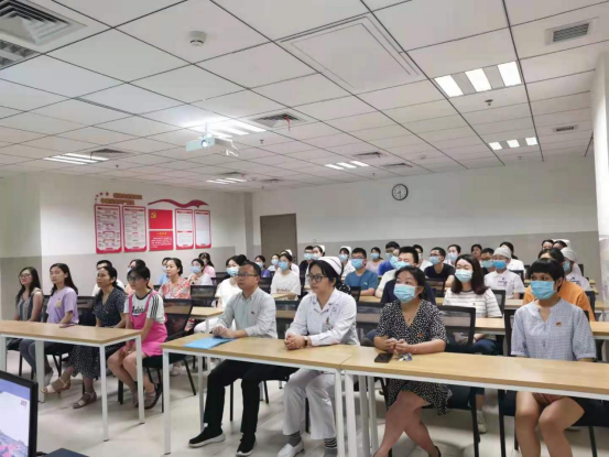 中南大学湘雅二医院教职员工热议习近平总书记在庆祝中国共产党成立 100 周年大会上的重要讲话