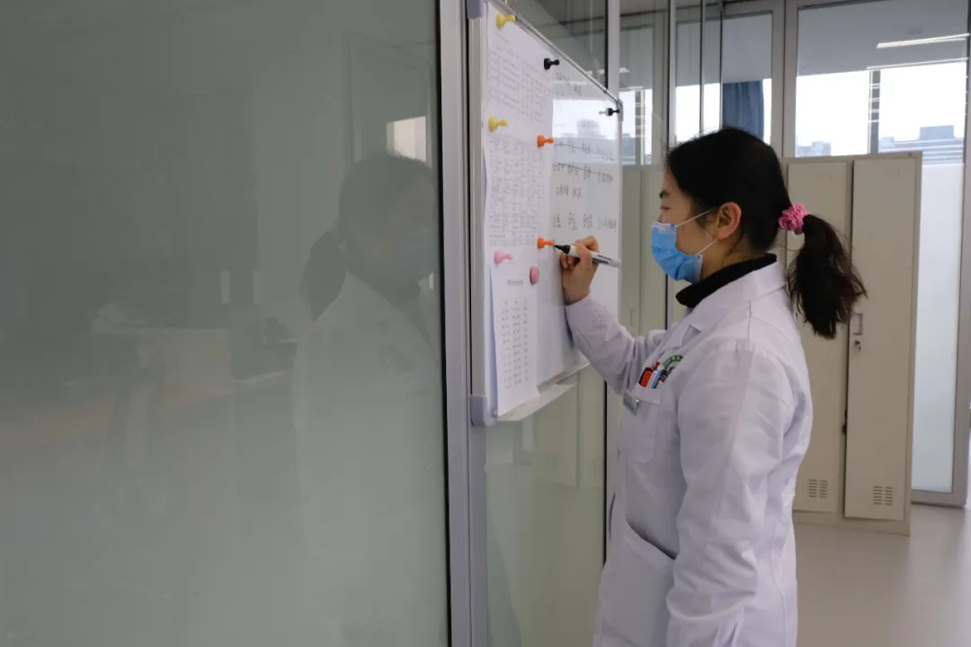 西安大兴医院朱瑾：「爱操心」的女博士