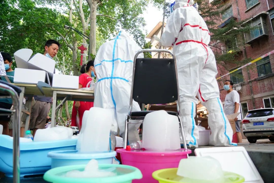 郑州人民医院第六次出征参与二七区第二轮核酸检测工作