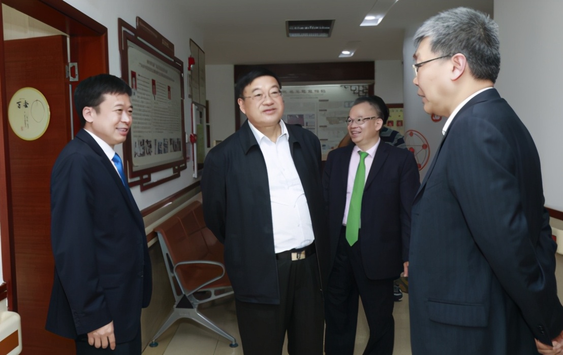 工作室,吴山教授名医工作室,吴绪平教授针刀工作室等五个名医工作室