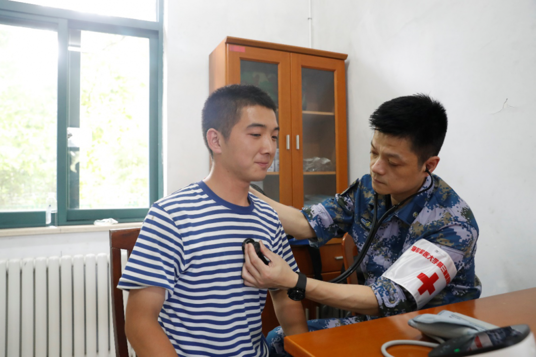 海军军医大学第三附属医院开展健康海疆行活动