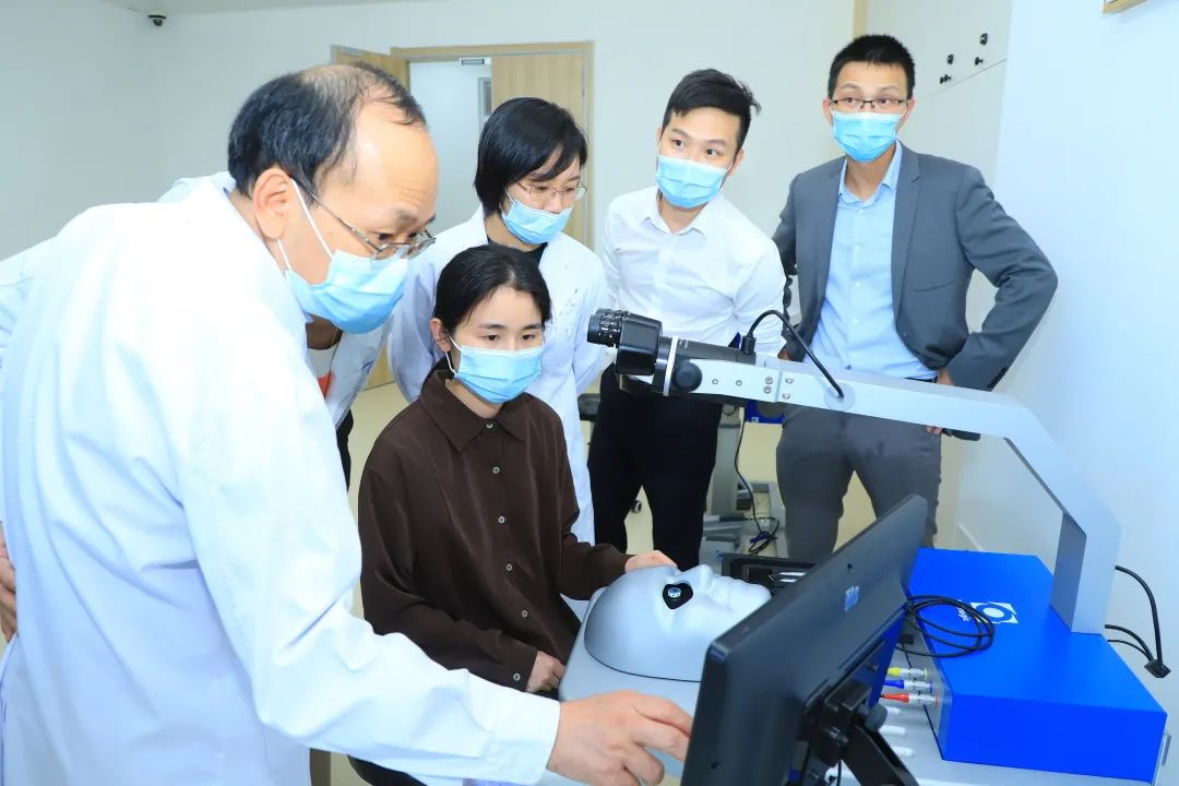 深圳市眼科医院第二届规范化白内障超声乳化手术培训班圆满落幕