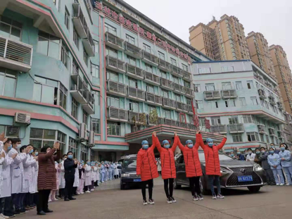广西非公立医疗机构赴武汉援助医疗队出征