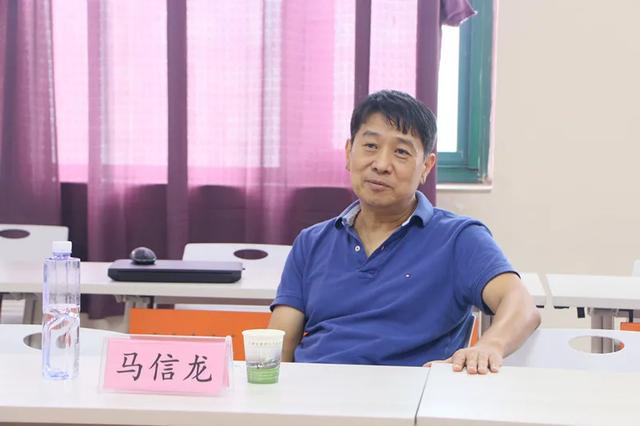 天津医院院长马信龙教授来河南省直三院进行保膝学术交流