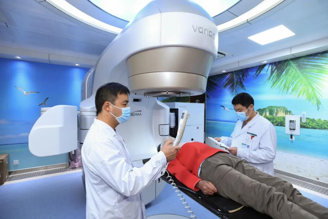 河南省肿瘤医院放疗设备再添两名强将