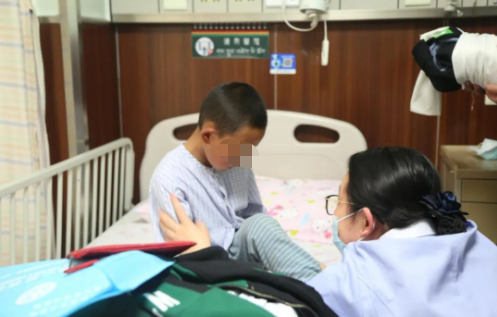首批甘肃「小天使」，在武汉亚洲心脏病医院顺利手术