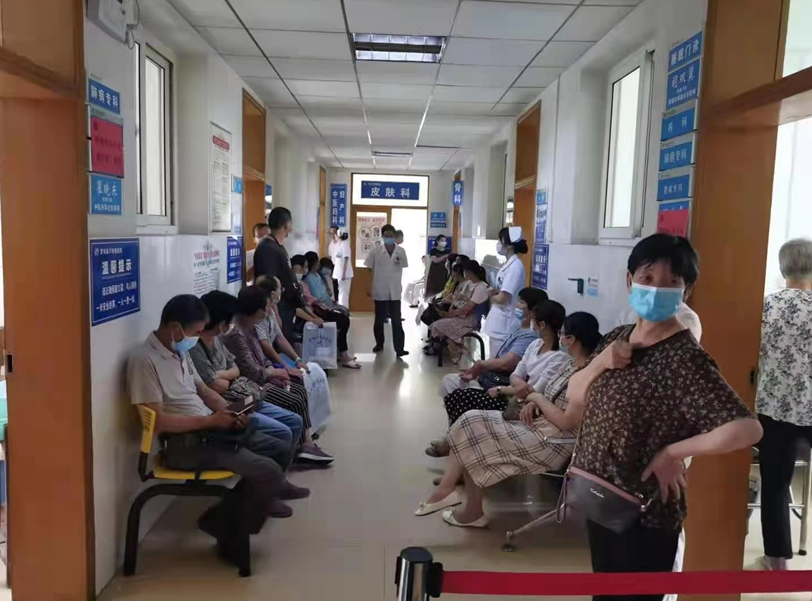 武汉大学人民医院党员医护「组团式」服务罗田群众