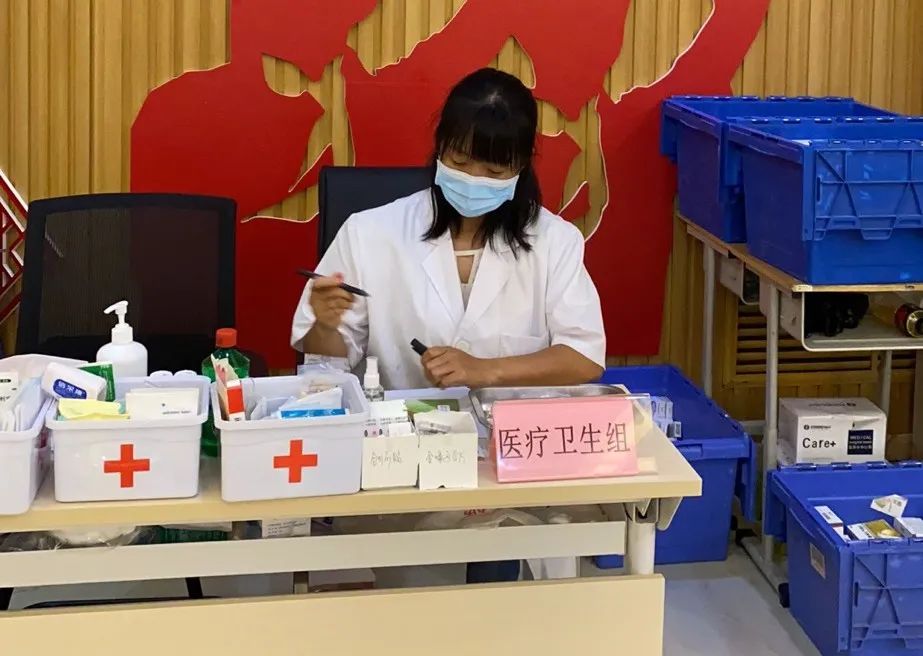 河南省直第三人民医院：一名基层医务工作者的「两头跑」
