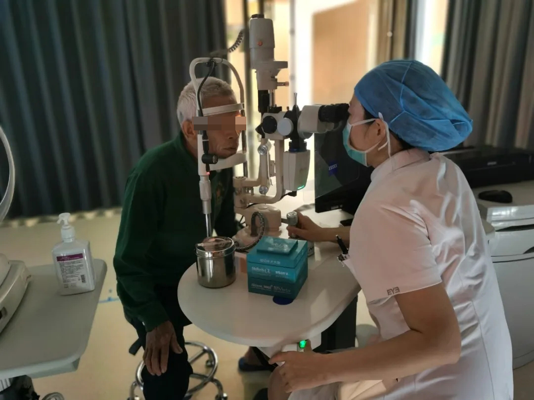 致敬抗战老兵——你曾为国浴血奋战，我们为你复明